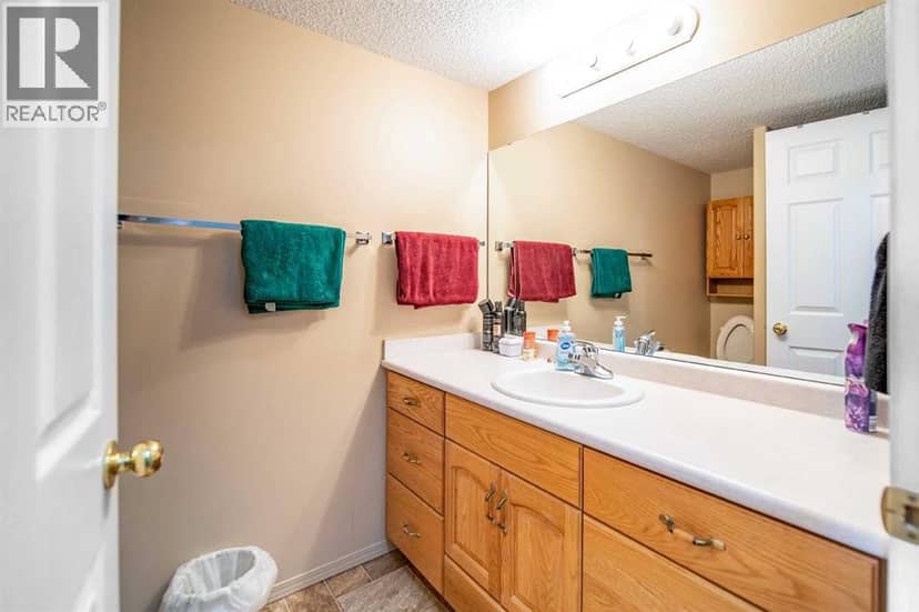 307, 848 4 Avenue, Wainwright, photo 7