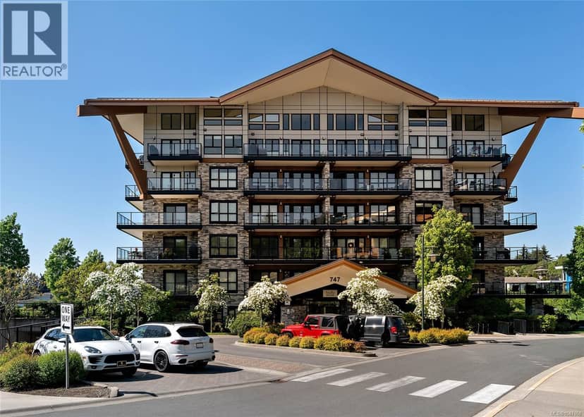 210 747 Travino Lane, Saanich