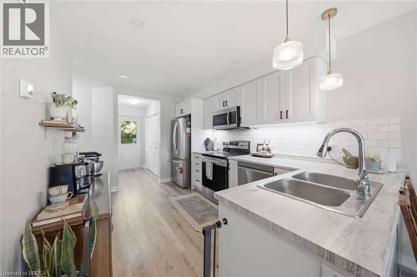 28B GRANDVIEW Street — photo 10 of 29