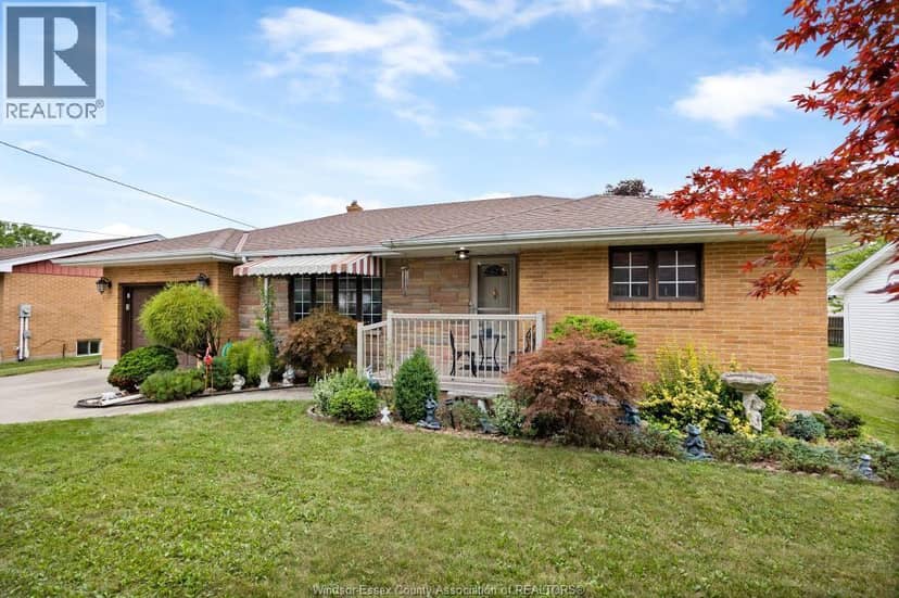 247 ERIE STREET South, Harrow, photo 3