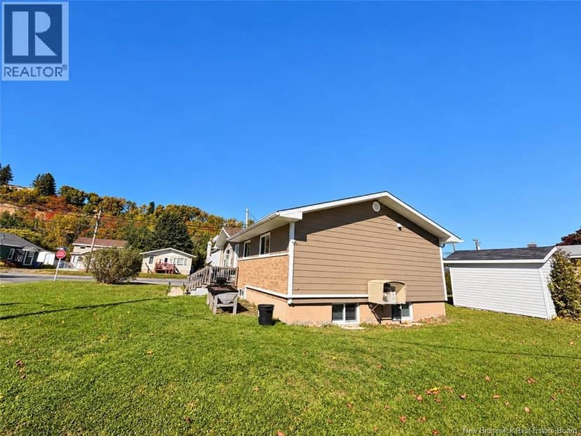 2 Walsh Avenue, Campbellton, photo 4
