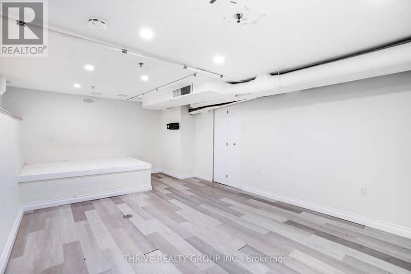 86 Wilson Avenue — photo 18 of 35