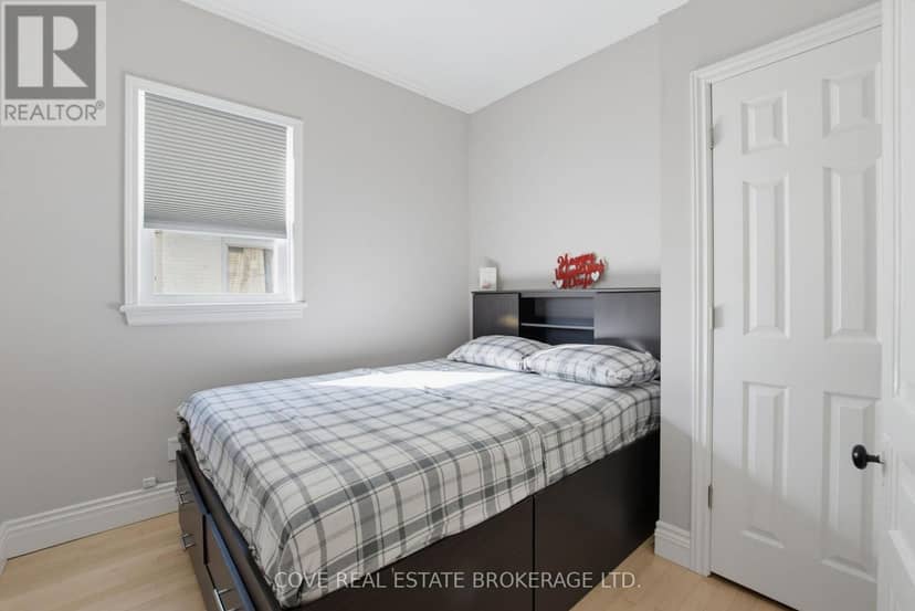 143 Mamelon Street — photo 10 of 29