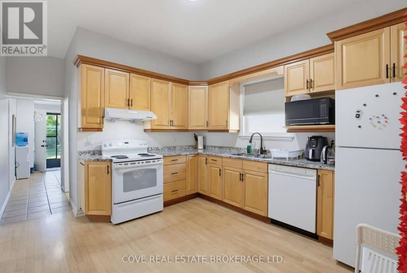 143 Mamelon Street — photo 14 of 29