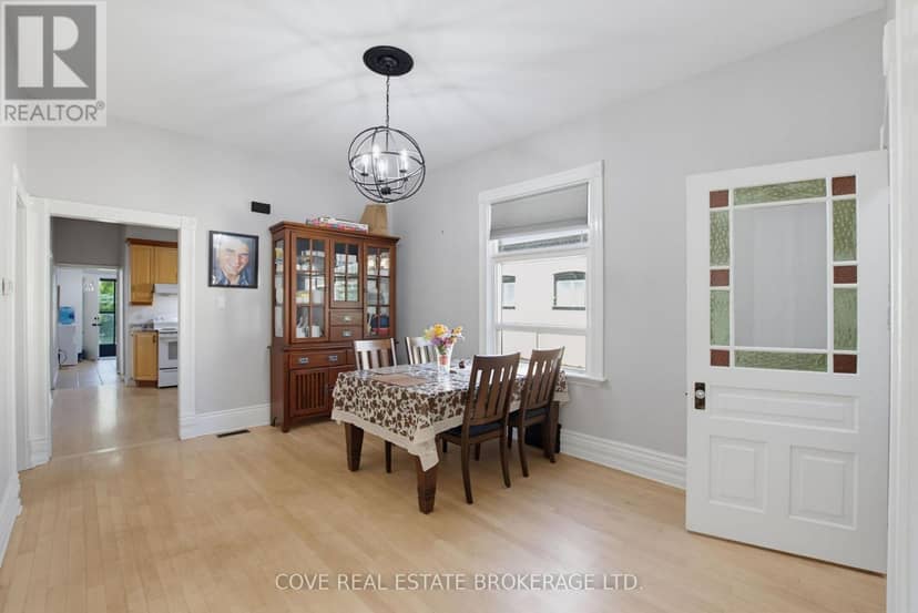 143 Mamelon Street, London East, photo 8