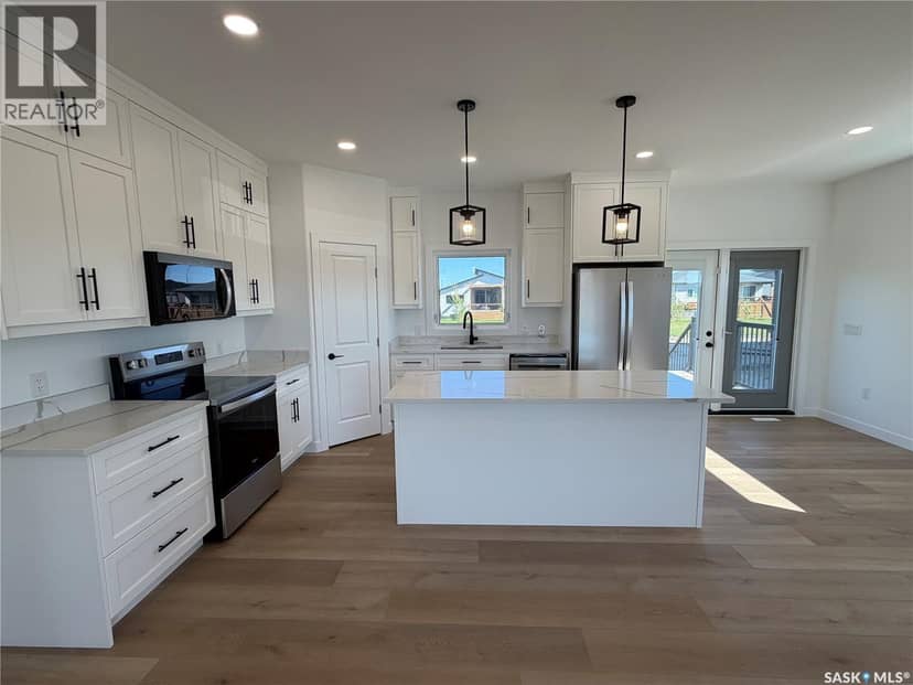 106 Lakewood DRIVE — photo 11 of 40