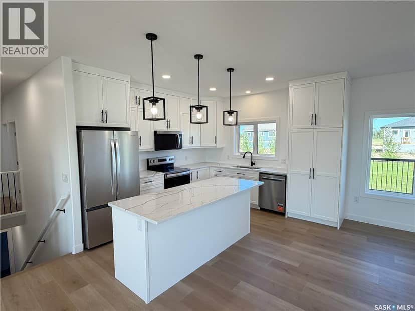 110 Lakewood DRIVE — photo 13 of 40