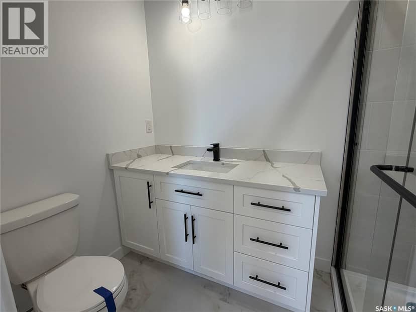 110 Lakewood DRIVE — photo 31 of 40
