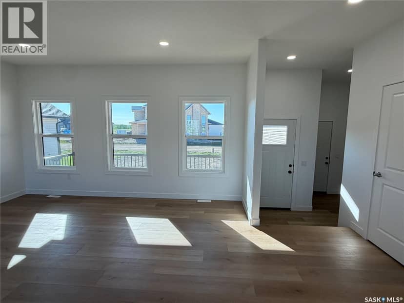 110 Lakewood DRIVE — photo 19 of 40
