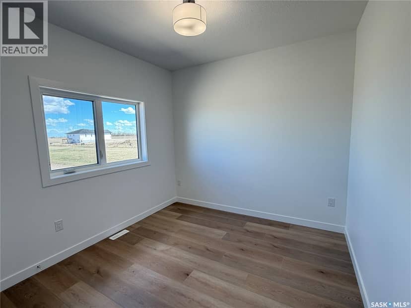 110 Lakewood DRIVE — photo 27 of 40