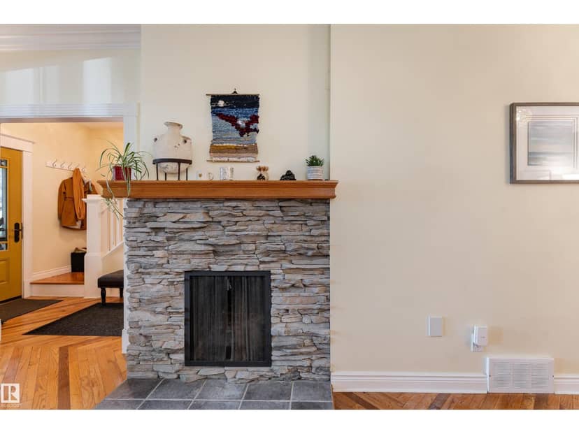 11225 127 ST NW — photo 19 of 40