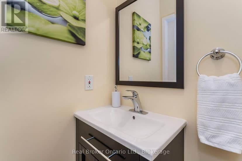 15 Neelands Street — photo 10 of 31