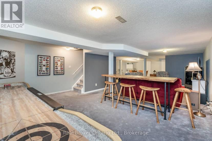 15 Neelands Street — photo 16 of 31