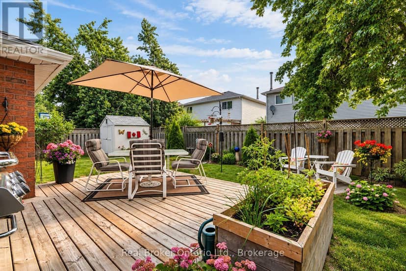 15 Neelands Street — photo 22 of 31