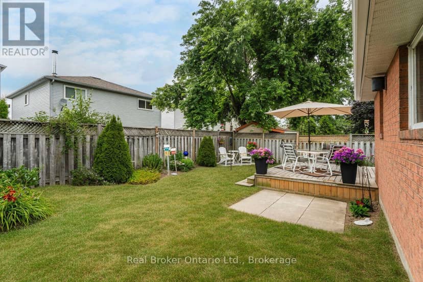 15 Neelands Street — photo 24 of 31