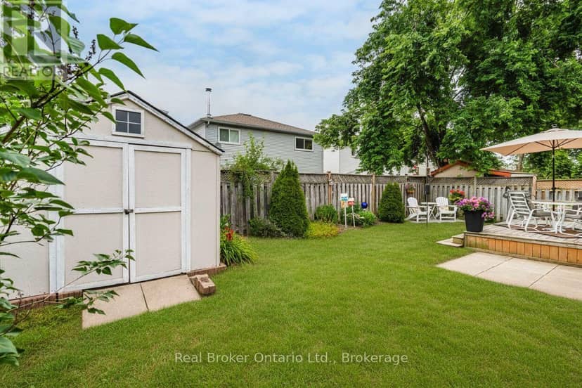 15 Neelands Street — photo 25 of 31