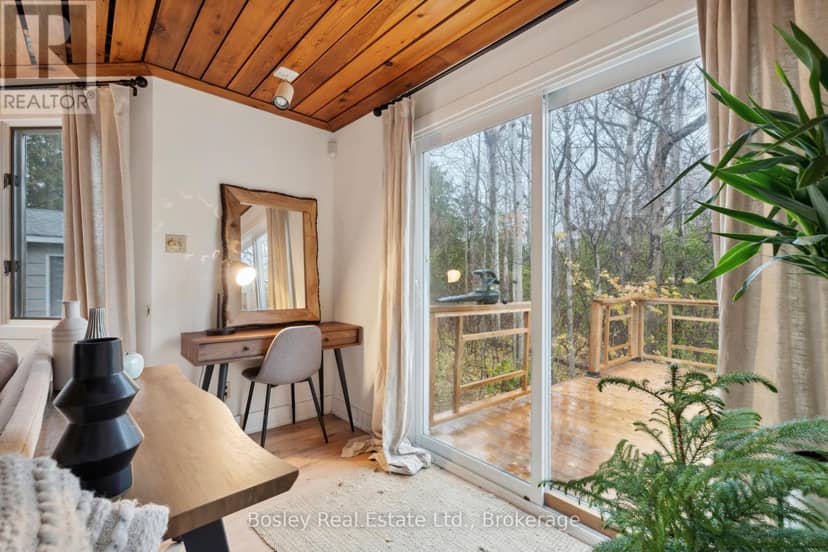 101 St Moritz Crescent — photo 9 of 31