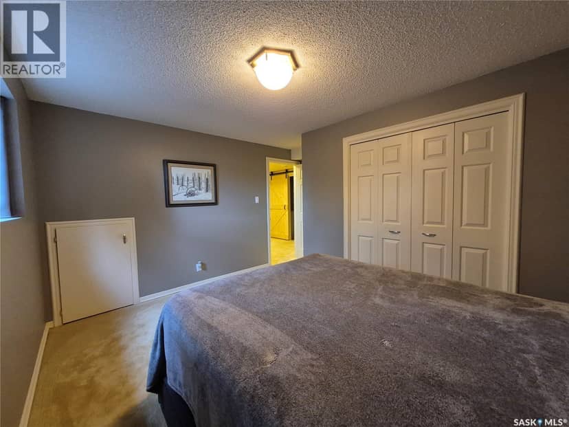 280 Hayes DRIVE — photo 33 of 40