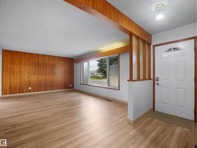 10307 135 AV NW, Edmonton, photo 3