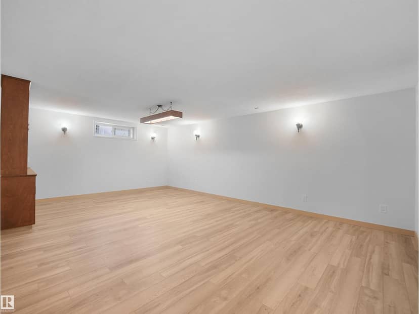 10307 135 AV NW — photo 34 of 40