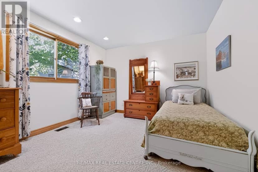 80 Glenda Jane Drive — photo 25 of 40