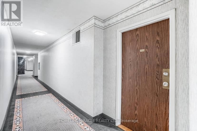 1703 - 15 Kensington Road — photo 6 of 36