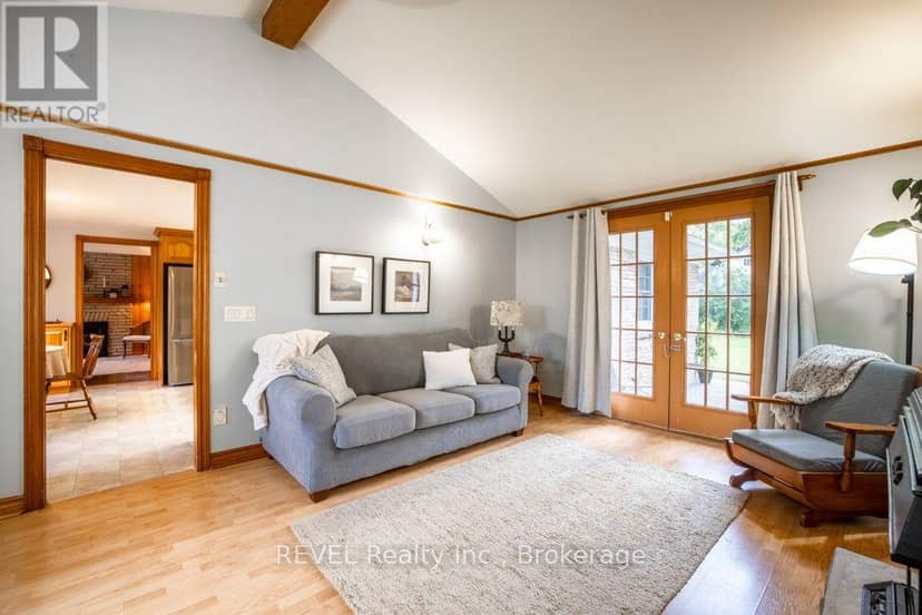 340 Thornwood Avenue — photo 13 of 40