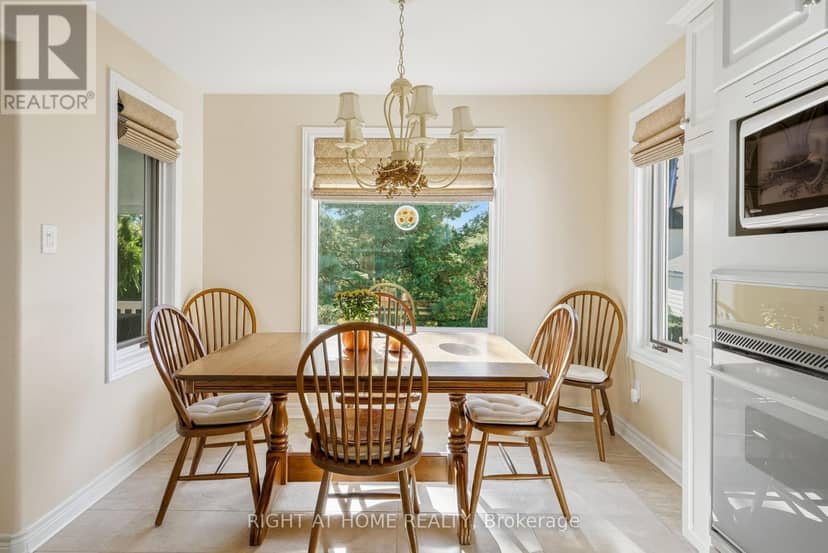 618 Victoria Street — photo 14 of 39