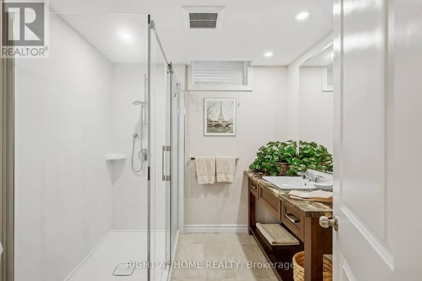 618 Victoria Street — photo 29 of 39