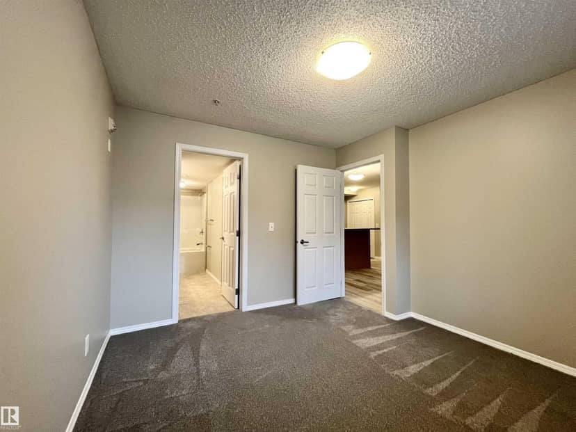 #102 6921 199 ST NW — photo 9 of 28