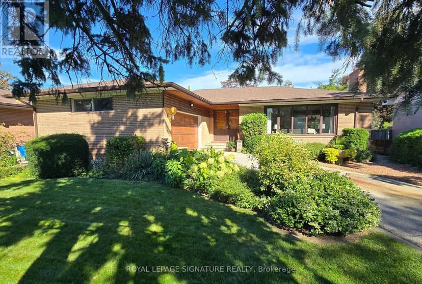 11 Regency Square — photo 2 of 40