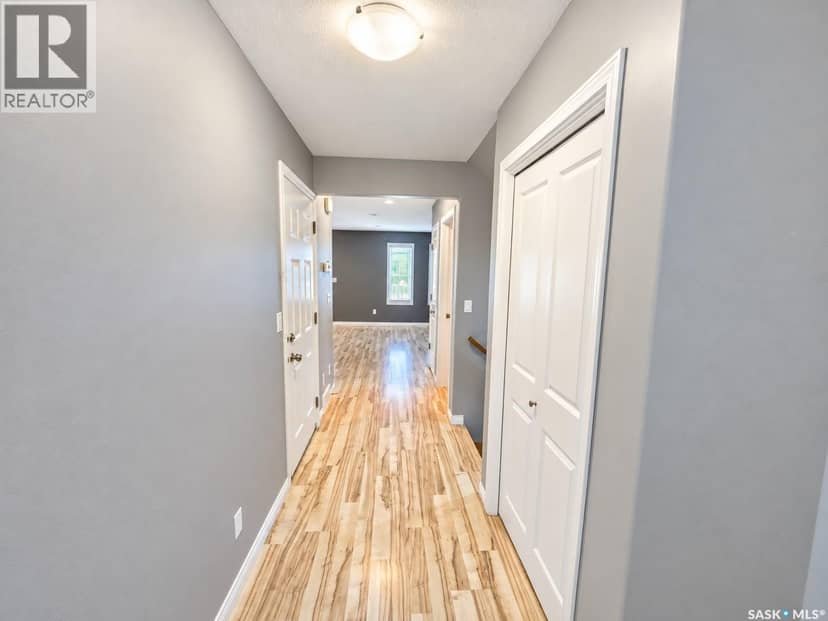 25 547 East Hampton BOULEVARD — photo 4 of 26