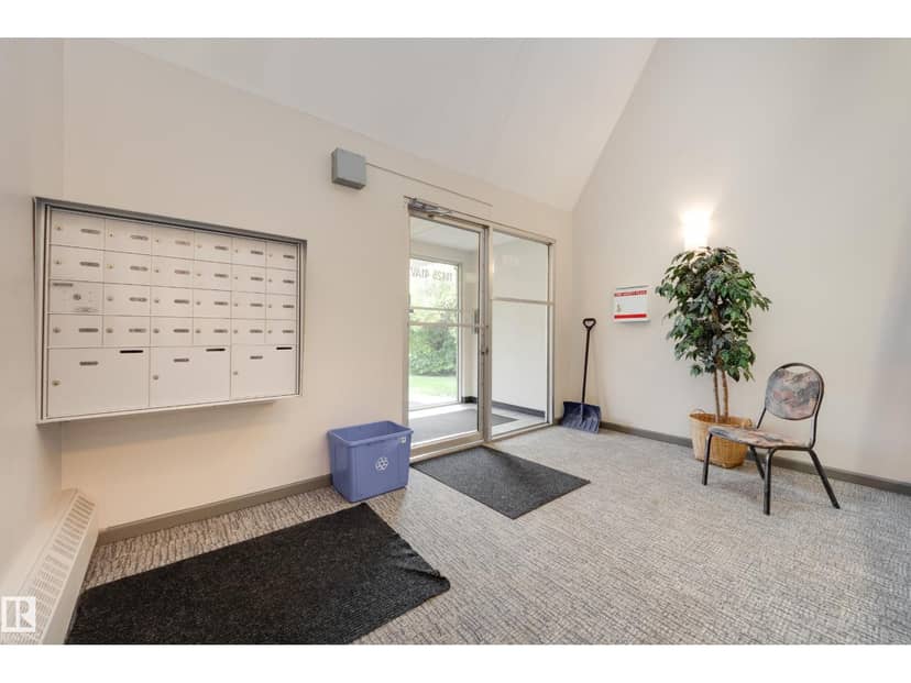 #304 11425 41 AV NW, Edmonton, photo 3
