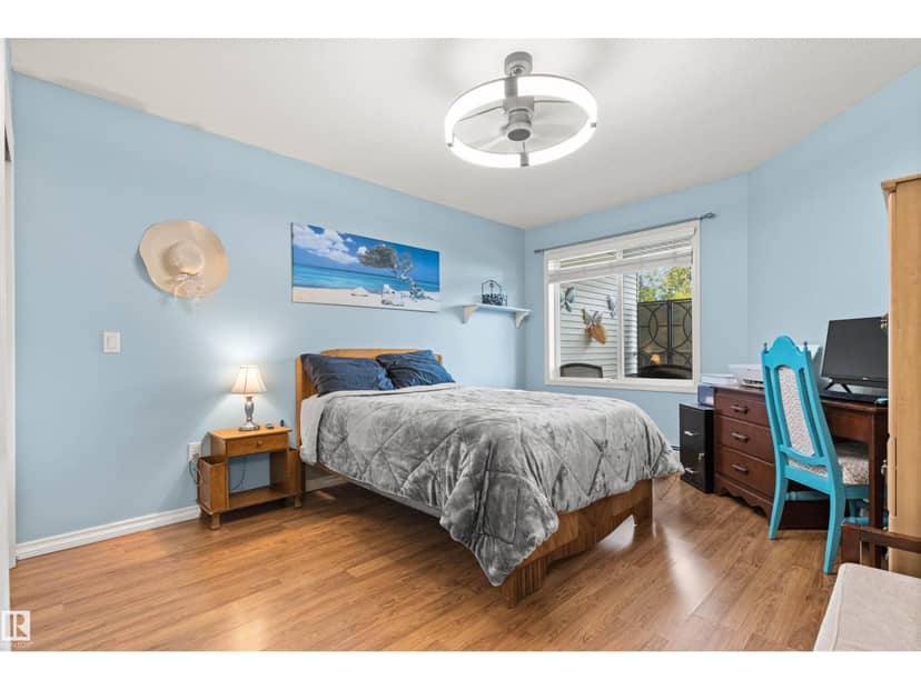 #206 78 McKenney Av — photo 26 of 40