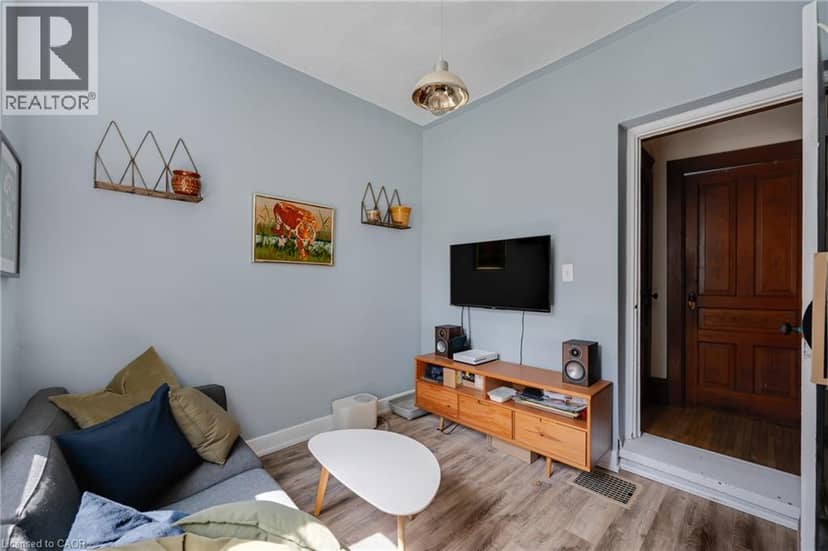458 WOOLWICH Street — photo 12 of 36