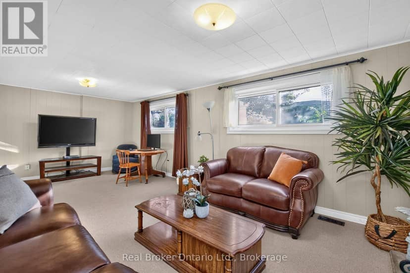 413 Cornell Drive — photo 17 of 29