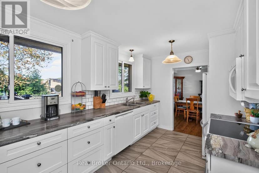 413 Cornell Drive — photo 4 of 29