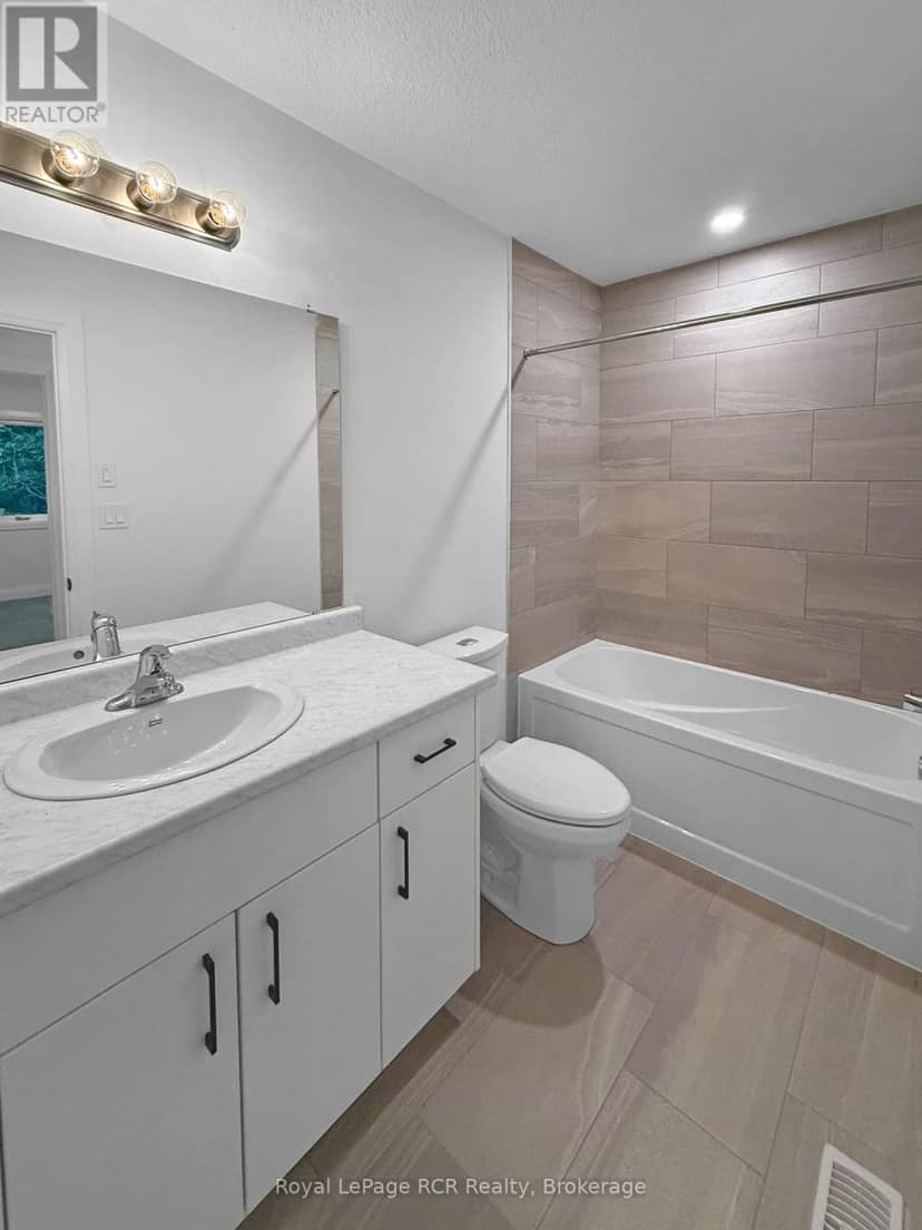 193 Francis Street — photo 8 of 13