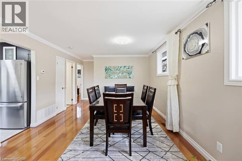63 FOLKESTONE Avenue — photo 16 of 40
