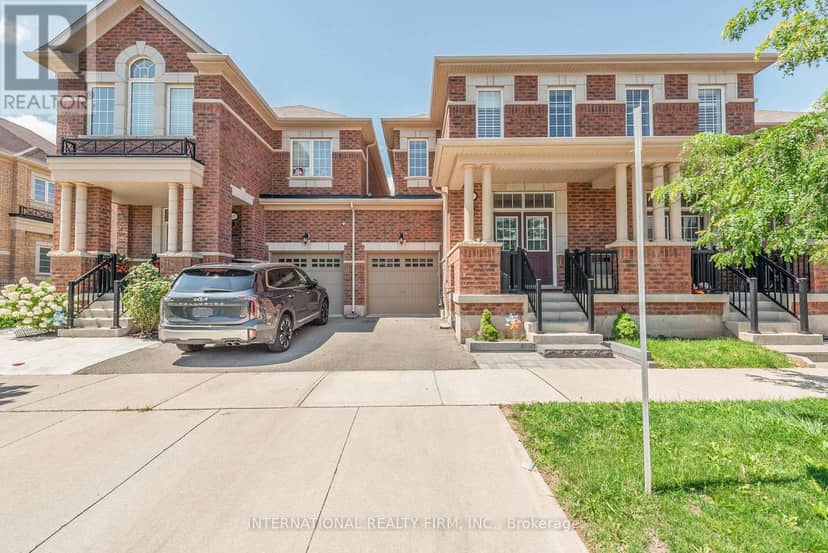 99 Huguenot Road — photo 3 of 37