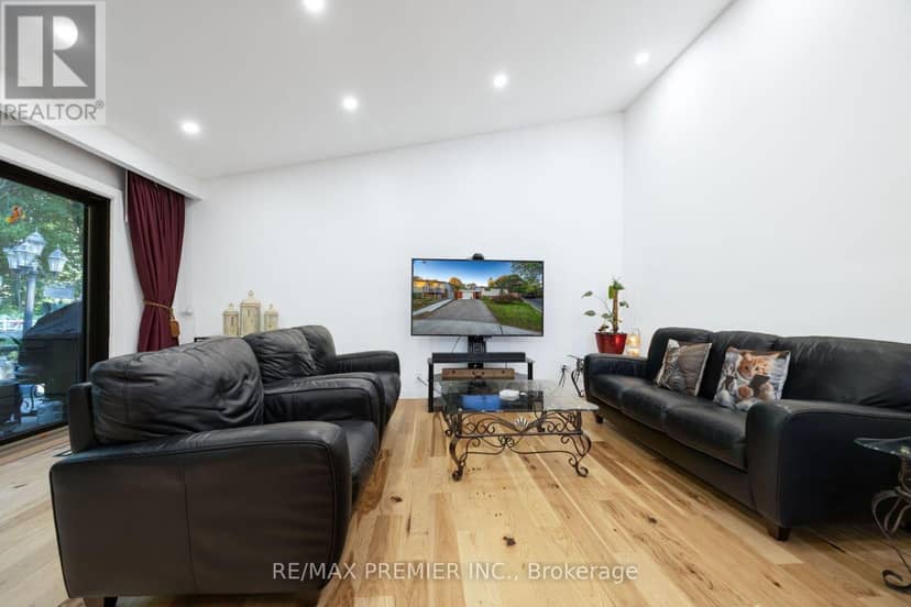 9 Adeline Court, Toronto, photo 8