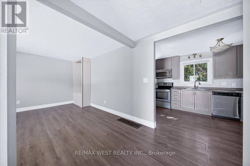 17 Heather Street — photo 10 of 40