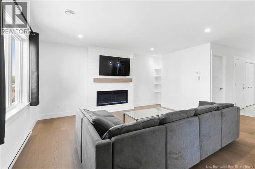136 Runneymeade Road — photo 15 of 40