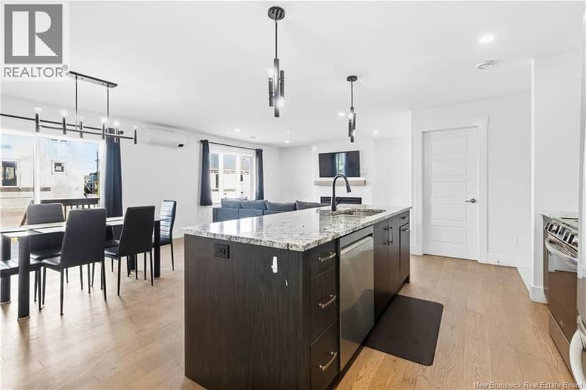 136 Runneymeade Road — photo 7 of 40