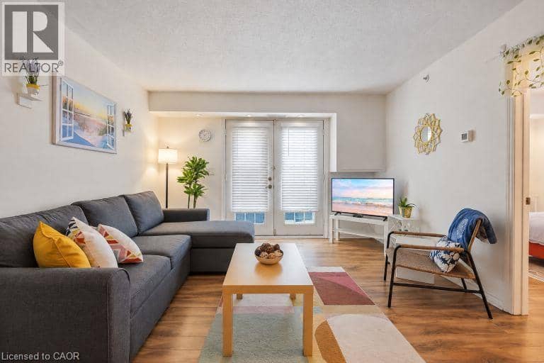 4025 KILMER Drive Unit# 310 — photo 5 of 22