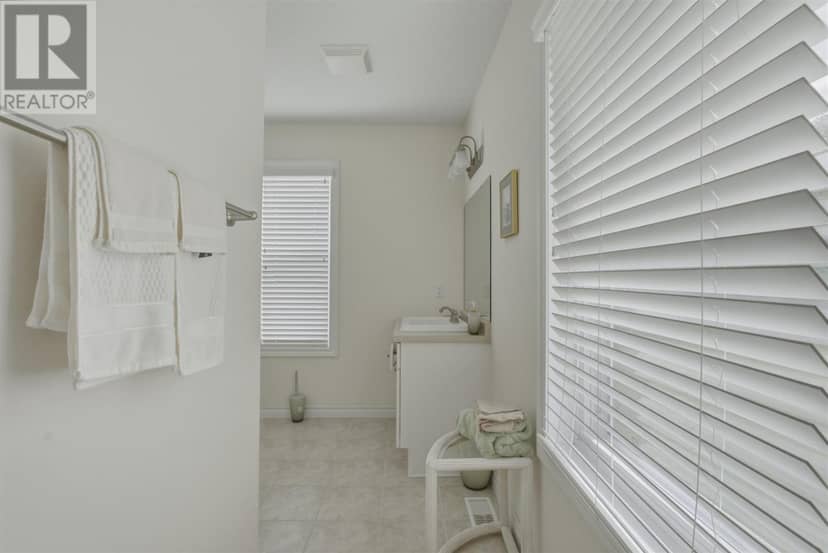 2129 Centre Line RD — photo 12 of 40