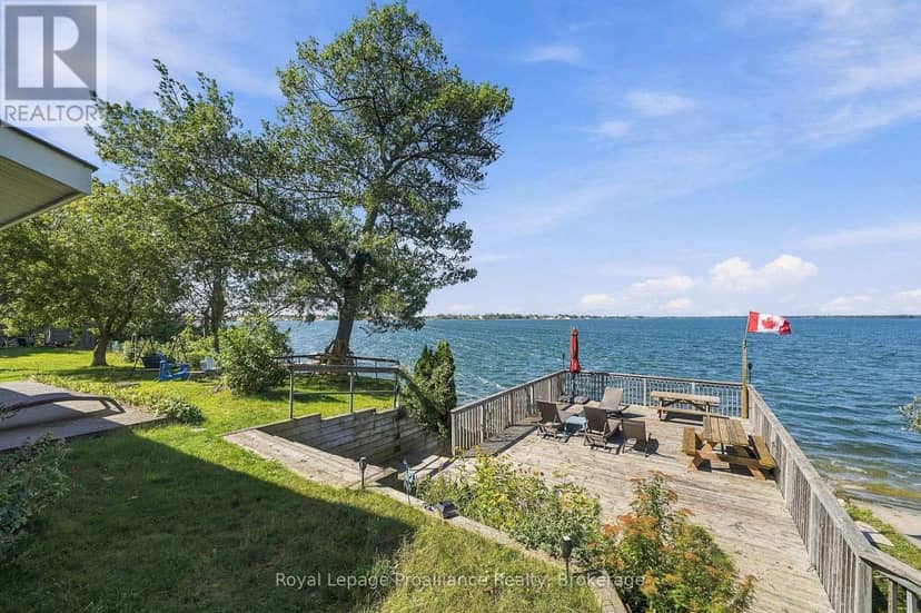 30 Mayne Lane, Prince Edward County, photo 4