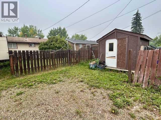 5205 50 Avenue — photo 14 of 14