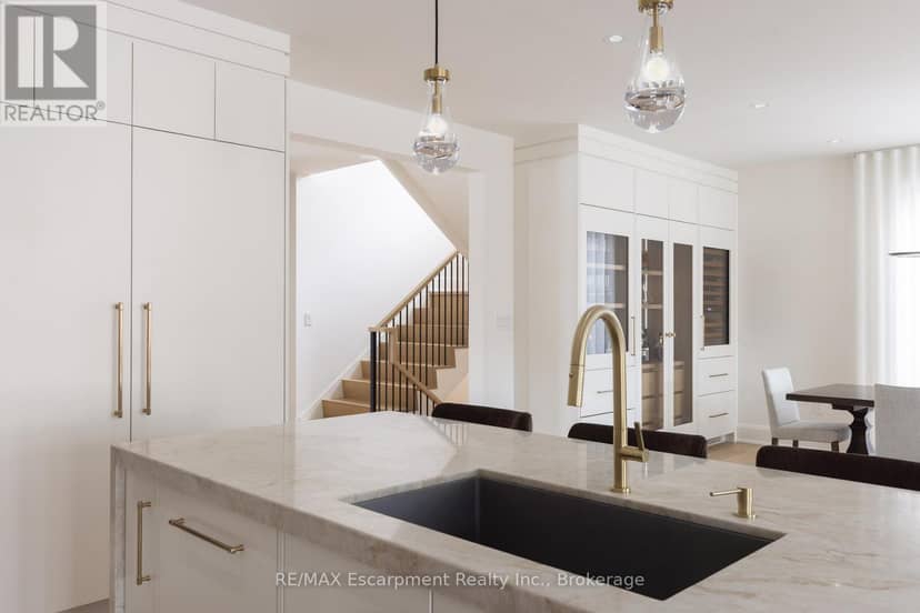 540 Patricia Drive — photo 11 of 40