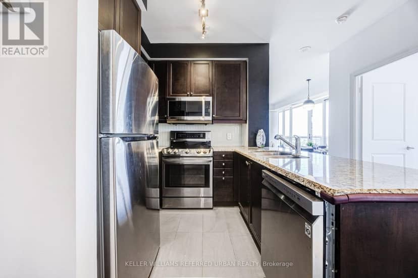 1006 - 500 St Clair Avenue W, Toronto, photo 4